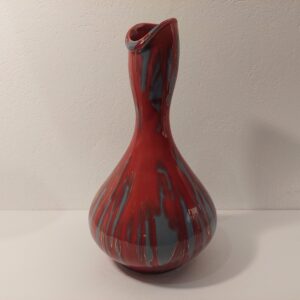 Vaso de cerâmica anos 50 marca Weiss cores vermelho,azul e filetes dourado