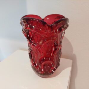 Vaso antigo de murano cor vermelho rubi tamanho pequeno